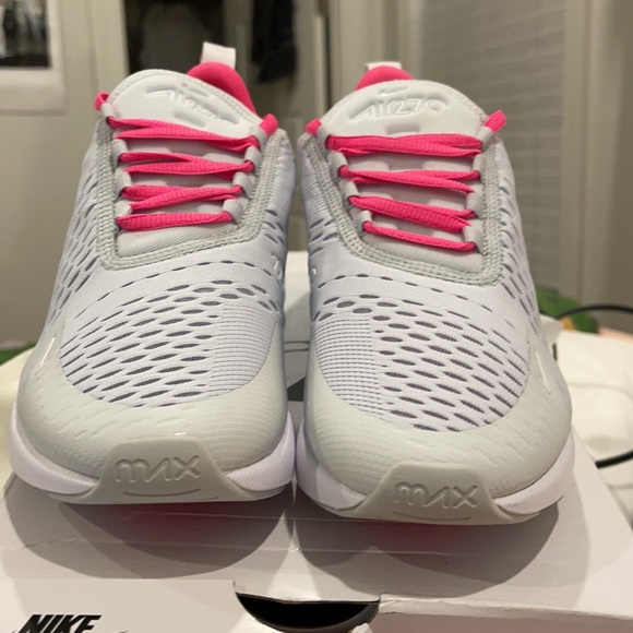 COPY - Nike air 270s - Picture 2 of 3